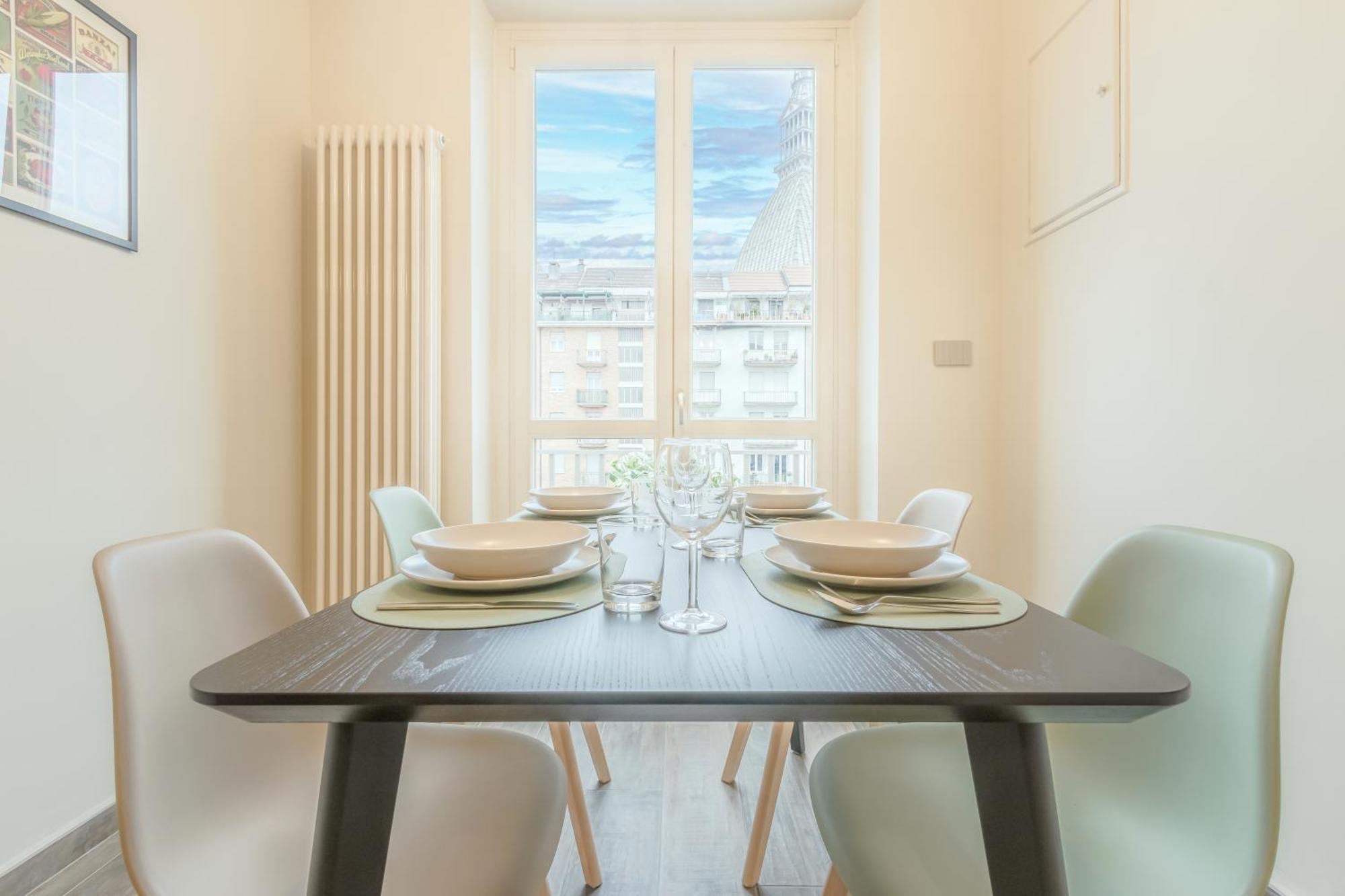 Vista Mole, Centro A 15 Min - Luxury & Fast Wifi Apartment Turin